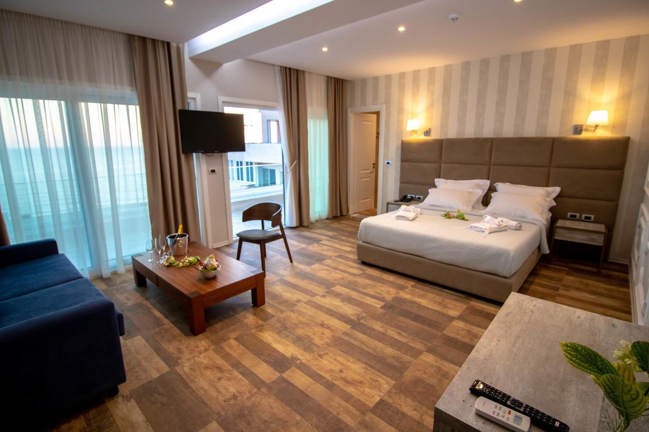 Blue Marine Hotel Škalngur Eksteriør bilde
